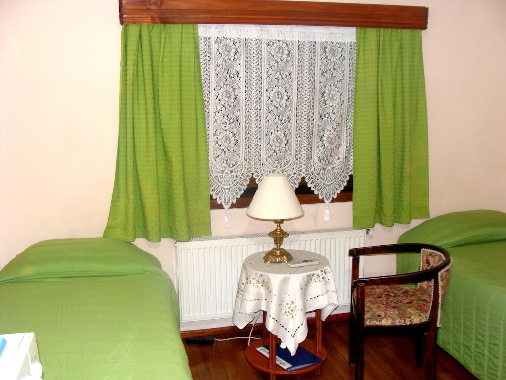 Hostal Victoria Punta Arenas Zimmer foto